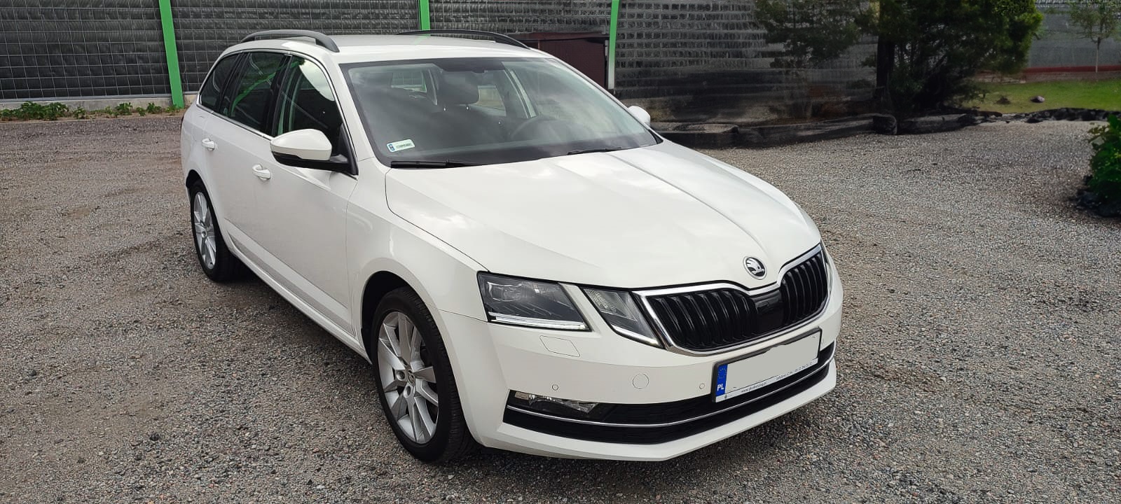 SKODA OCTAVIA AUTOMAT KOMBI + NAVI